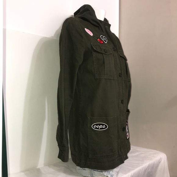 Forever 21 Retro Patch Camo Light Cargo Jacket - Picture 5 of 9